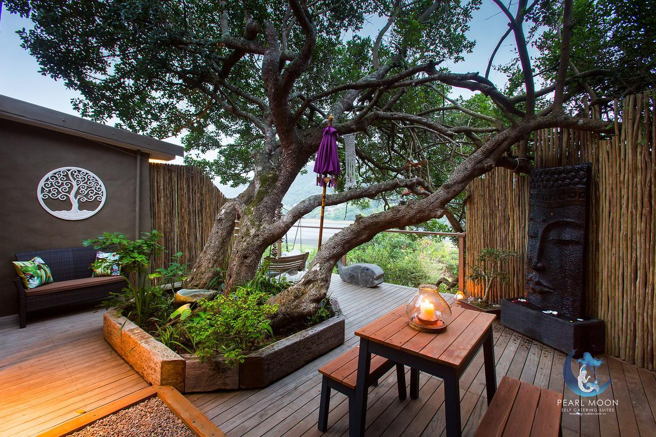 Pearl Moon Boutique Suites Wilderness Exterior photo